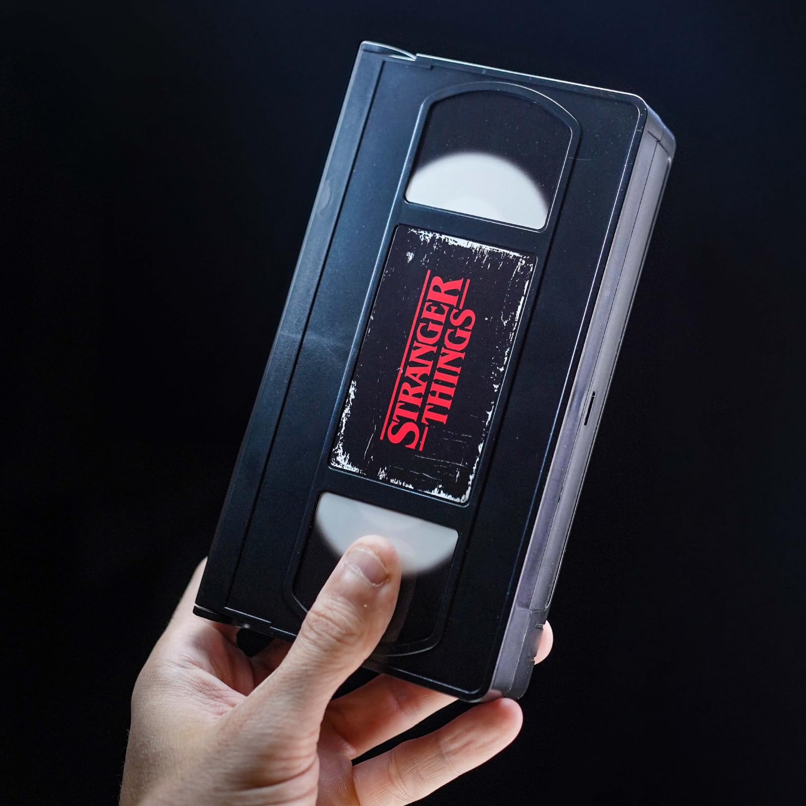 Amazon.com: Console Heroes Stranger Things VHS Diorama: Eleven vs